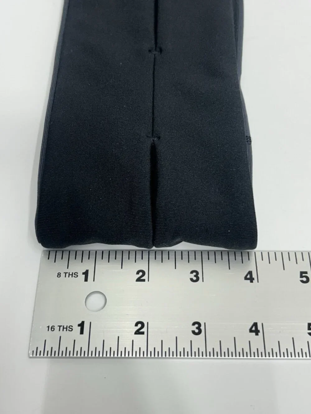 FlipBelt Elite Running Belt Black Size M Medium Zipper Pocket Phone Holder